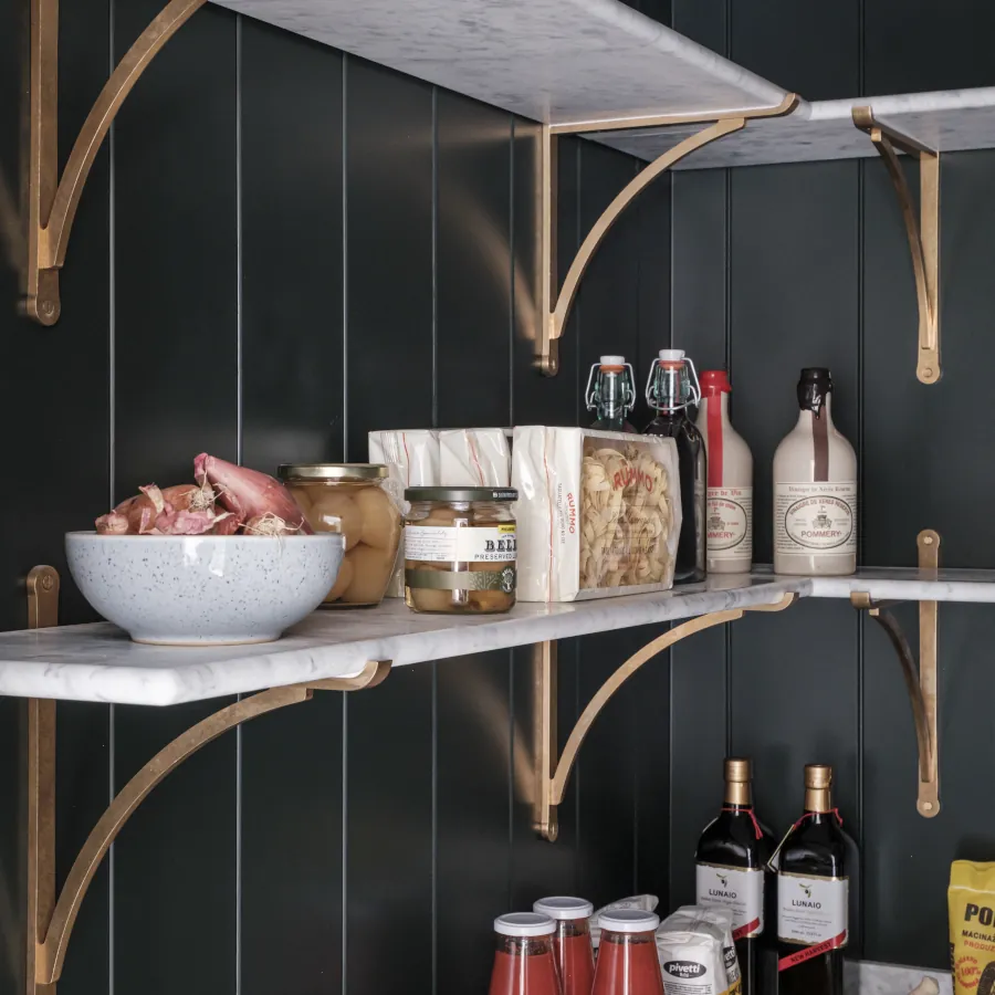 Corner Pantry Shelves